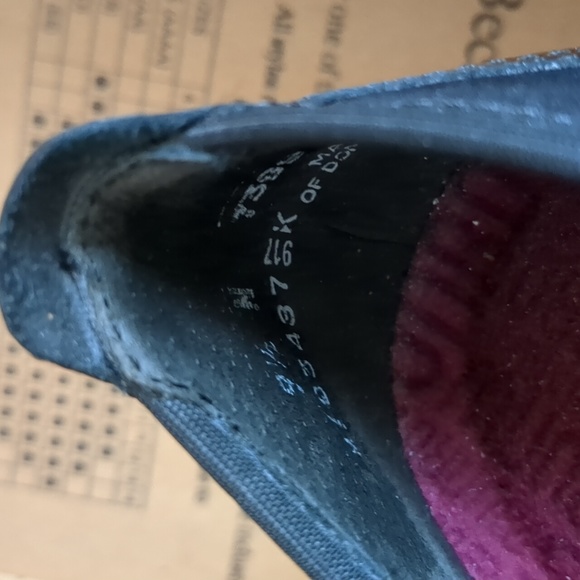 Munro henlee flats, size 9.5, black fabric+patent - Picture 4 of 4